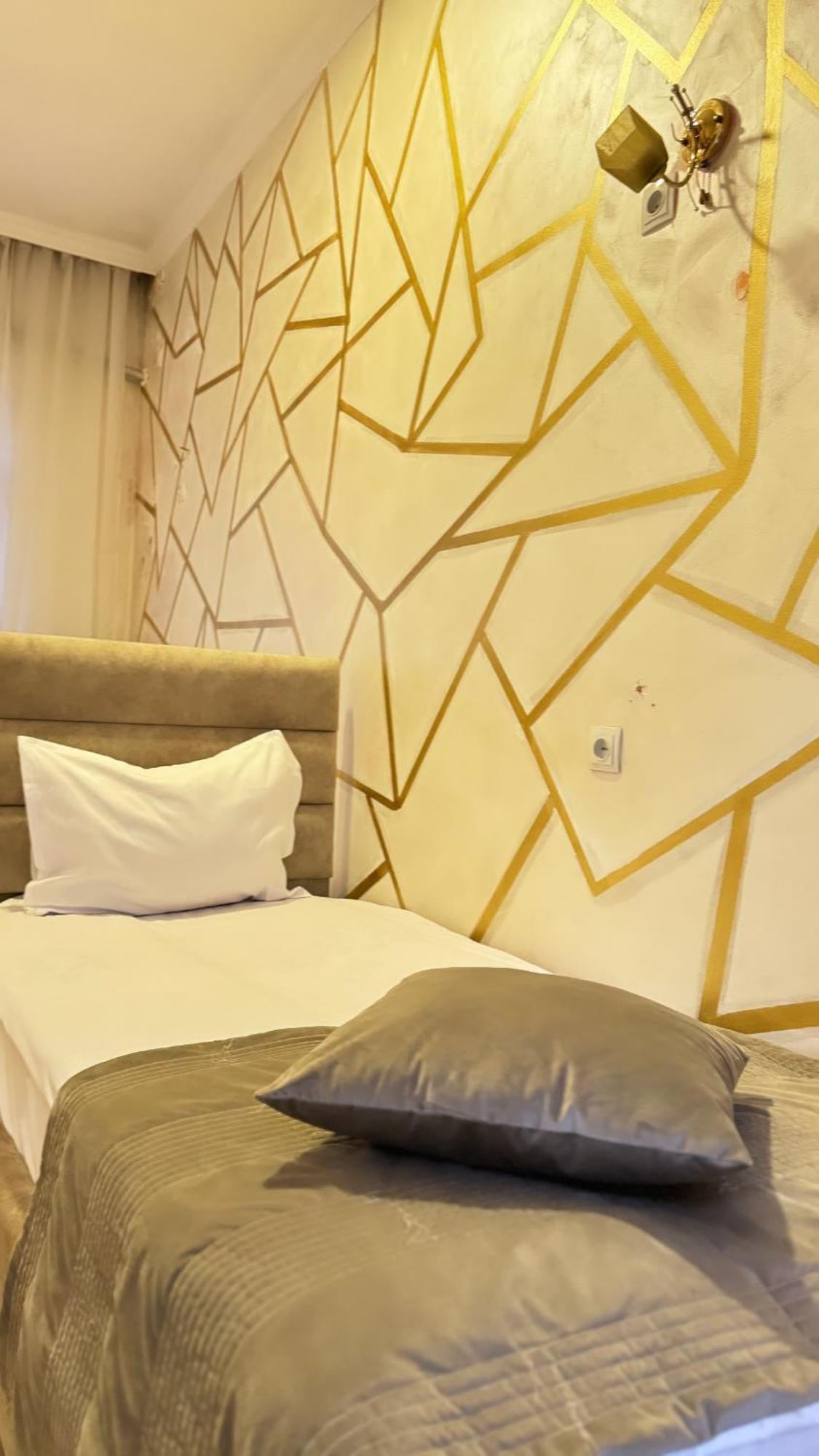 Yerevan Hotel Quarto foto